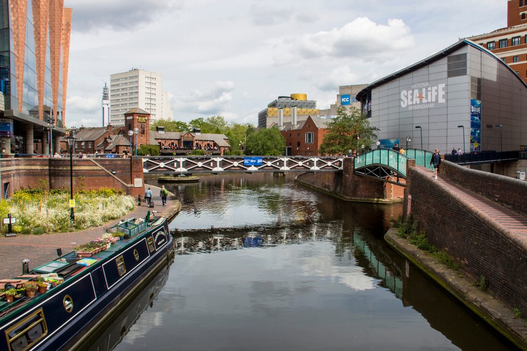 Sea Life centre next to Birmingham Canal