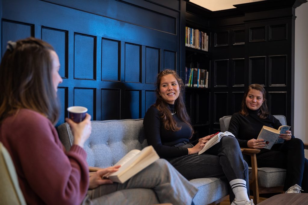 Students on the Birmingham's foundation pathway